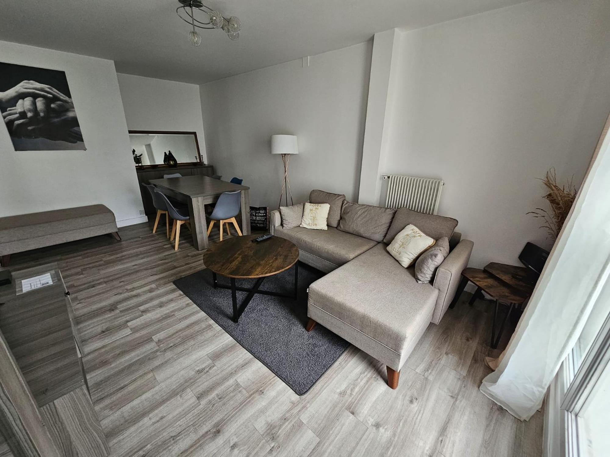 Appartamento Charmant pied-à-terre entre Paris et Disneyland - RER A et E Villiers-sur-Marne Esterno foto
