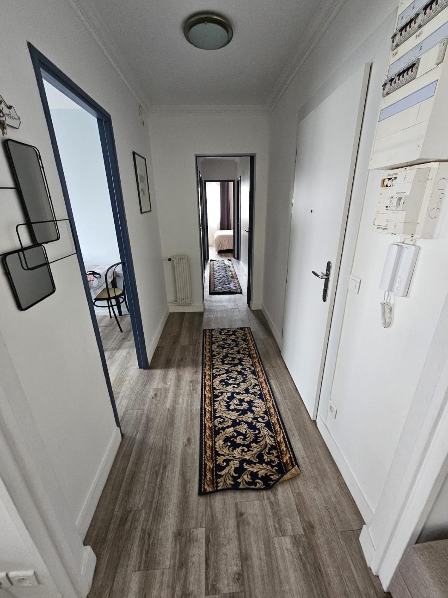 Appartamento Charmant pied-à-terre entre Paris et Disneyland - RER A et E Villiers-sur-Marne Esterno foto