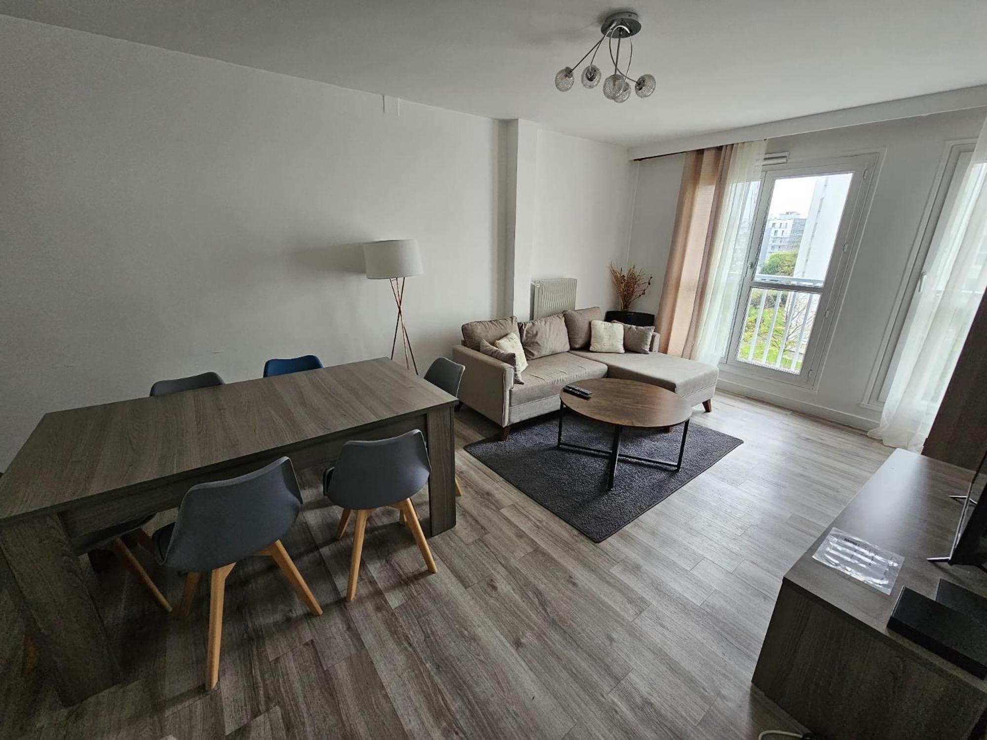 Appartamento Charmant pied-à-terre entre Paris et Disneyland - RER A et E Villiers-sur-Marne Esterno foto